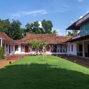 Akkara Homestay & Ayurveda Kottayam Exterior photo