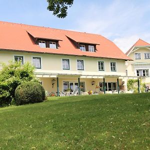 Landhaus Strussnighof Hotel Pörtschach am Wörthersee Exterior photo