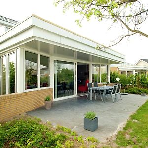 Spacious House With A Dishwasher, Located In A Wetland Area Villa Heel Exterior photo