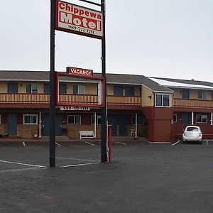 Chippewa Motel Mount Pleasant Exterior photo