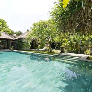 Bali Villa Aja Seminyak Exterior photo
