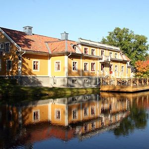 Dufweholms Herrgard Hostal Katrineholm Exterior photo