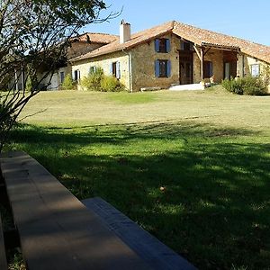 Gîte Picanas Boussan Exterior photo