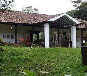 Hotel Hacienda El Roble Bucaramanga Exterior photo