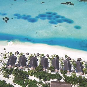 Hotel Ozen By Atmosphere At Maadhoo Maadhoo  Exterior photo