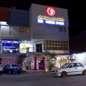 Cebu Dulcinea Hotel And Suites-Mactan Airport Hotel Isla de Mactán Exterior photo