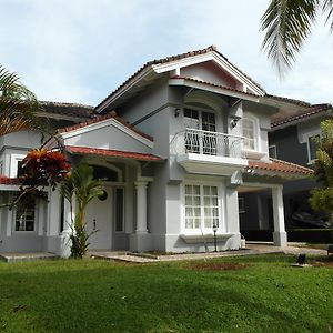 Refurbished Carita Villa Exterior photo