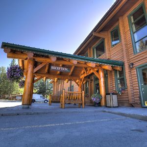 Overlander Mountain Lodge Jasper Exterior photo