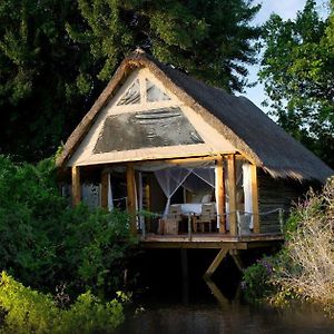 Hotel Sindabezi Island Camp Simonga Exterior photo