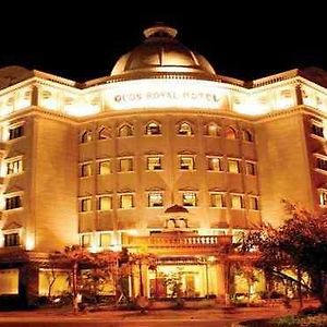 Quds Royal Hotel Surabaya Exterior photo