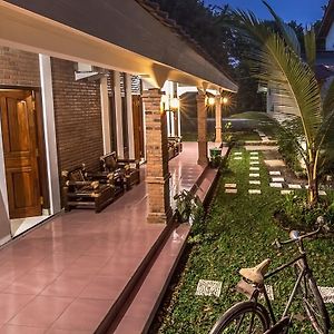 Kumojoyo Homestay Magelang Exterior photo