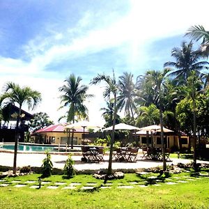 Agila Pool Villas Resort Cordova  Exterior photo