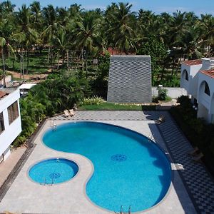 Hotel Malpe Sea Front Cabaña Udupi Exterior photo