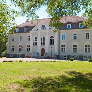 Schloss Zinzow Exterior photo