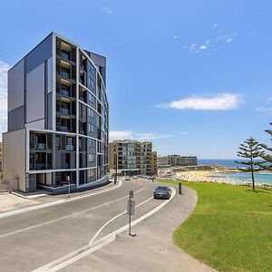 Astra Apartments Newcastle Beach Exterior photo