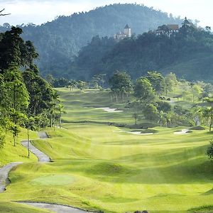 Hotel Berjaya Hills Golf & Country Club Bukit Tinggi Exterior photo