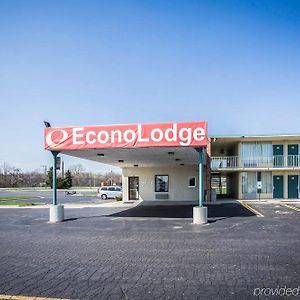 Econo Lodge Shorewood Exterior photo
