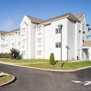 Microtel Inn & Suites By Wyndham Pittsburgh Airport Robinson Township Exterior photo