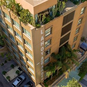 Apartamento Lahoya Garden Beirut Exterior photo