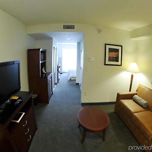 Hilton Garden Inn Louisville-Northeast Room photo