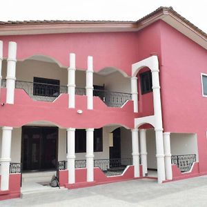 New Page Guest House Kwabenya Exterior photo