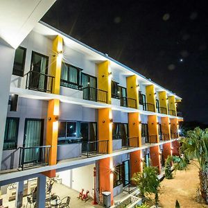 Sor Kor Sor Resort Sattahip Exterior photo