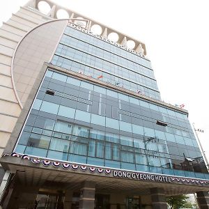 Dong Gyeong Hotel Tongyeong Exterior photo