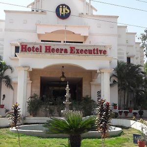 Hotel Heera Executive Nandurbar Exterior photo