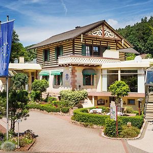 Hotel Villa Marburg Im Park Heigenbruecken Exterior photo