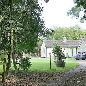 Hotel The Willows Wincanton Exterior photo