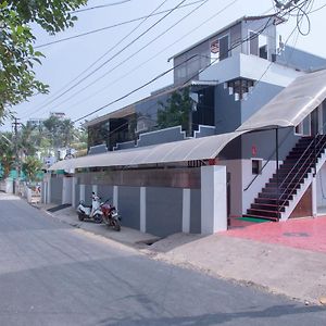 Apartamento Anies Garden Thiruvananthapuram Exterior photo