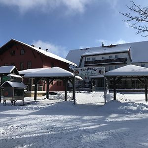 Hotel Tanzbuche Friedrichroda Exterior photo