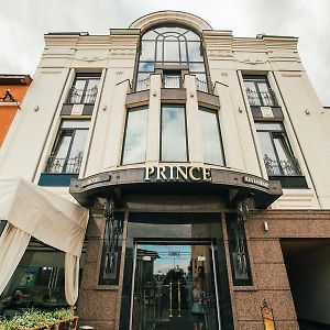 Hotel Prince Khust Exterior photo