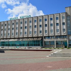 Hotel Naftan Navapolatsk Exterior photo