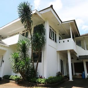 Villa Sri Manganti Yakarta Exterior photo