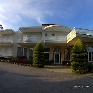 Hotel Akrogiali Korinós Exterior photo