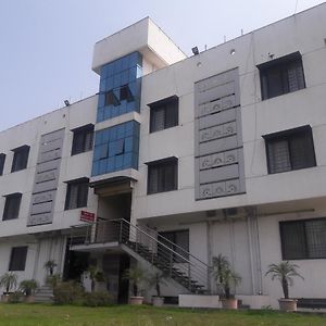 Hotel Naivedya Aurangābād Exterior photo