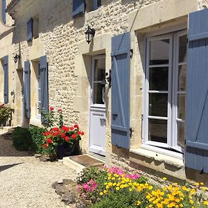 Le Clos du Plantis Bed and Breakfast Sonnac  Exterior photo