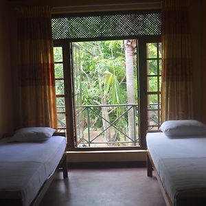 Hotel Leo Reach Polonnaruwa Exterior photo