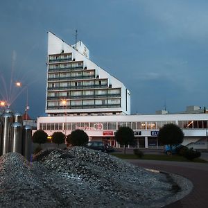 Hotel Zlaty Byk Rimavská Sobota Exterior photo