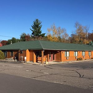 Northwoods Inn & Suites Minocqua Exterior photo