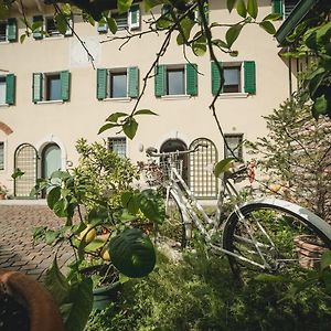 A Casa Di Tom Bed and Breakfast SantʼAmbrogio di Valpolicella Exterior photo