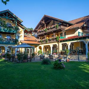 Landhotel Waldmühle Sankt Georgen im Attergau Exterior photo