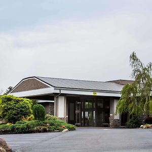 Hotel Ramada By Wyndham Rock Hill At Sullivan Center Exterior photo