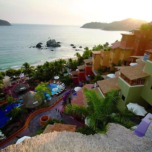 Club Intrawest Hotel Zihuatanejo Exterior photo