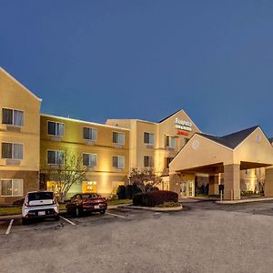 Fairfield Inn And Suites By Marriott Potomac Mills Woodbridge Exterior photo