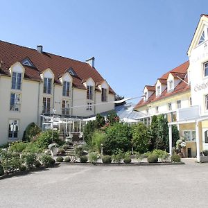 Flair Hotel Zum Schwarzen Reiter Horgau Exterior photo