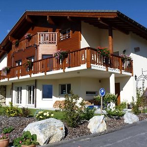Chalet Des Alpes Bed and Breakfast Crans-Montana Exterior photo