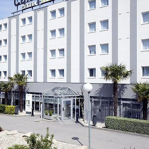 Hotel Campanile Lyon Ouest Tassin Exterior photo