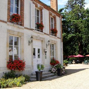 Logis Hotels Restaurants- Villa Des Bordes Cléry-Saint-André Exterior photo
